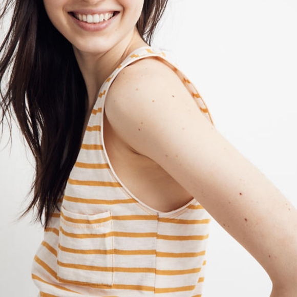 MADEWELL Whisper Cotton V-Neck Pocket Tank - Picture 3 of 8